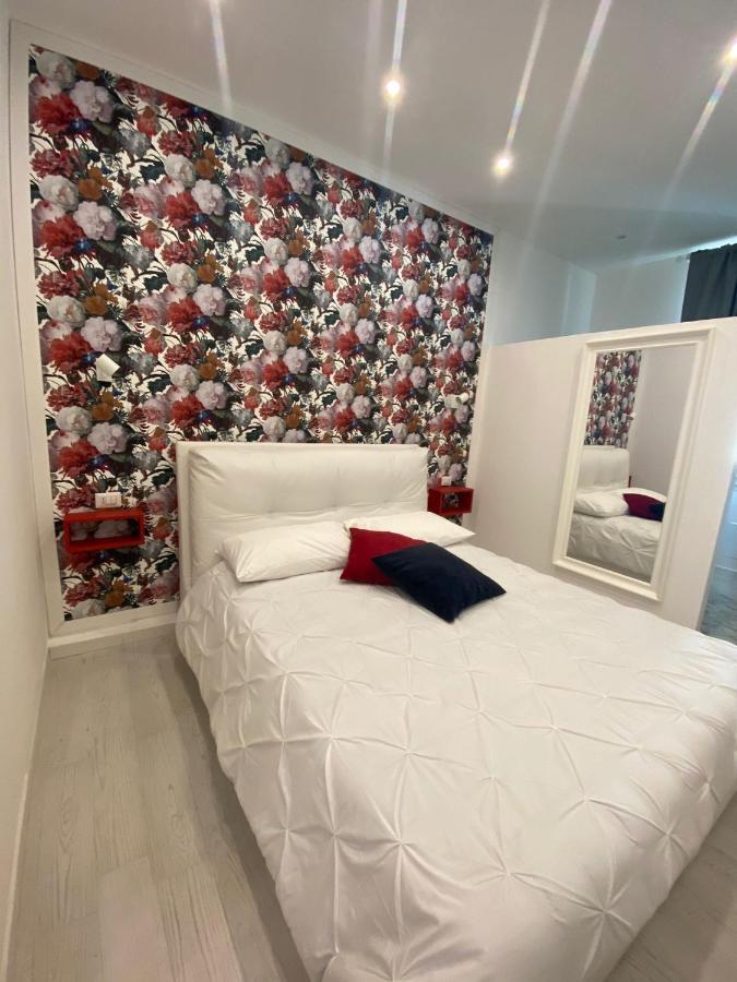מלון סאסארי Casa Vacanza Sofa מראה חיצוני תמונה